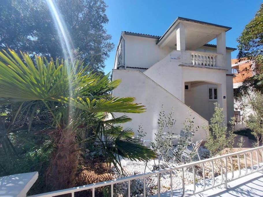 Апартаменты Casa Blanca, Биоград-на-Мору Экстерьер фото