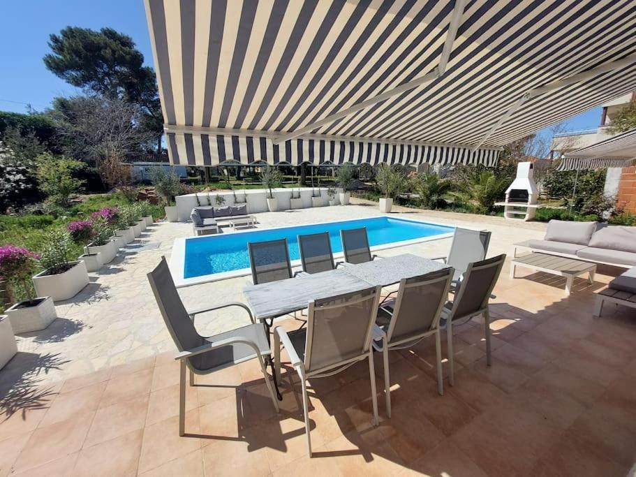 Апартаменты Casa Blanca, Биоград-на-Мору Экстерьер фото